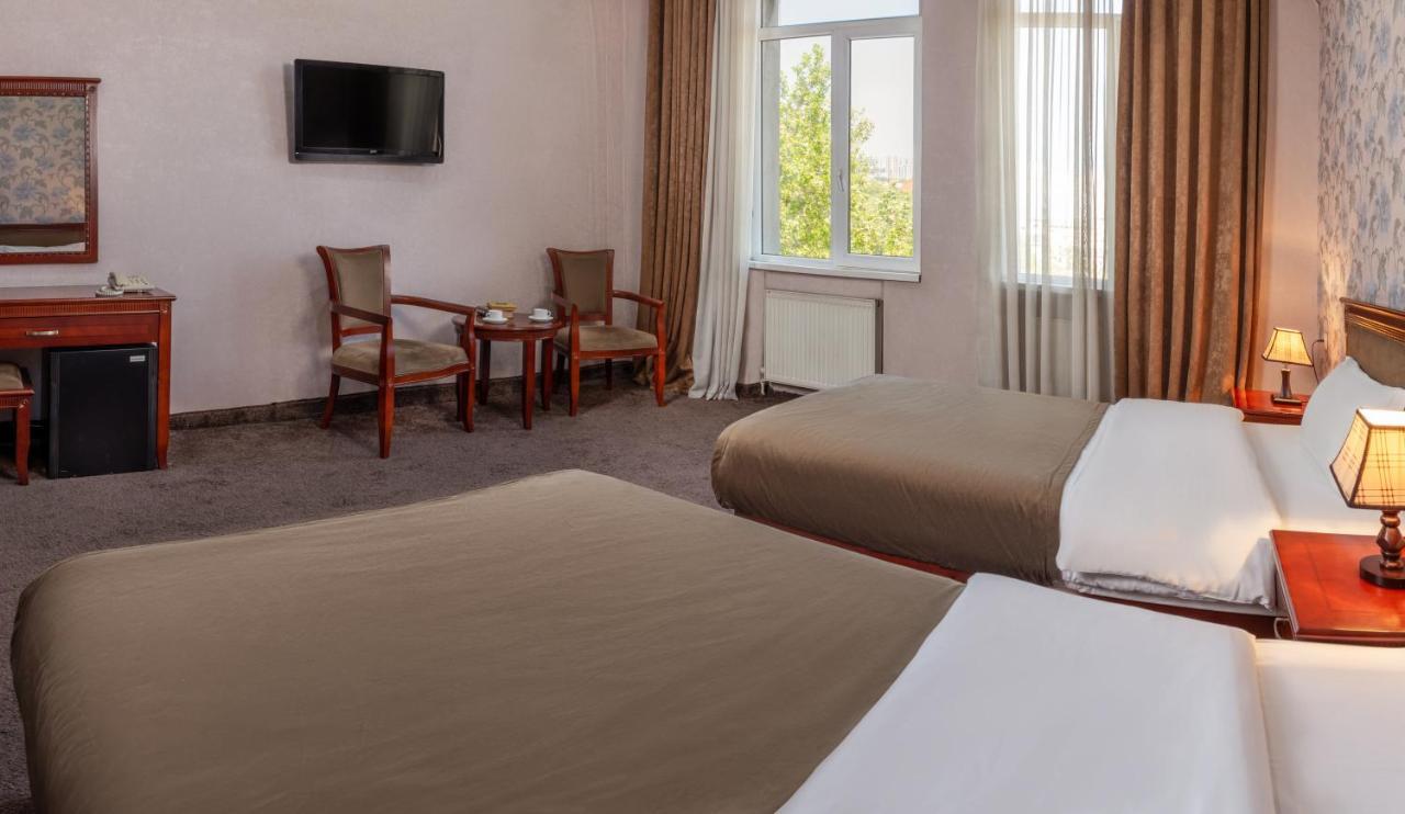 Margo Palace Hotel Tbilisi Ngoại thất bức ảnh