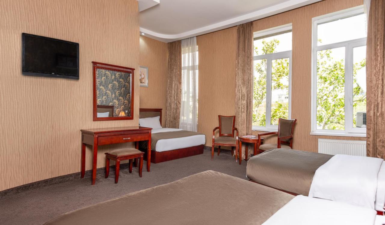 Margo Palace Hotel Tbilisi Ngoại thất bức ảnh