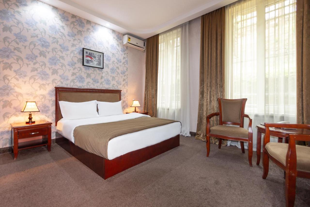 Margo Palace Hotel Tbilisi Ngoại thất bức ảnh