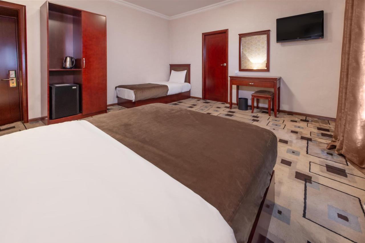 Margo Palace Hotel Tbilisi Ngoại thất bức ảnh