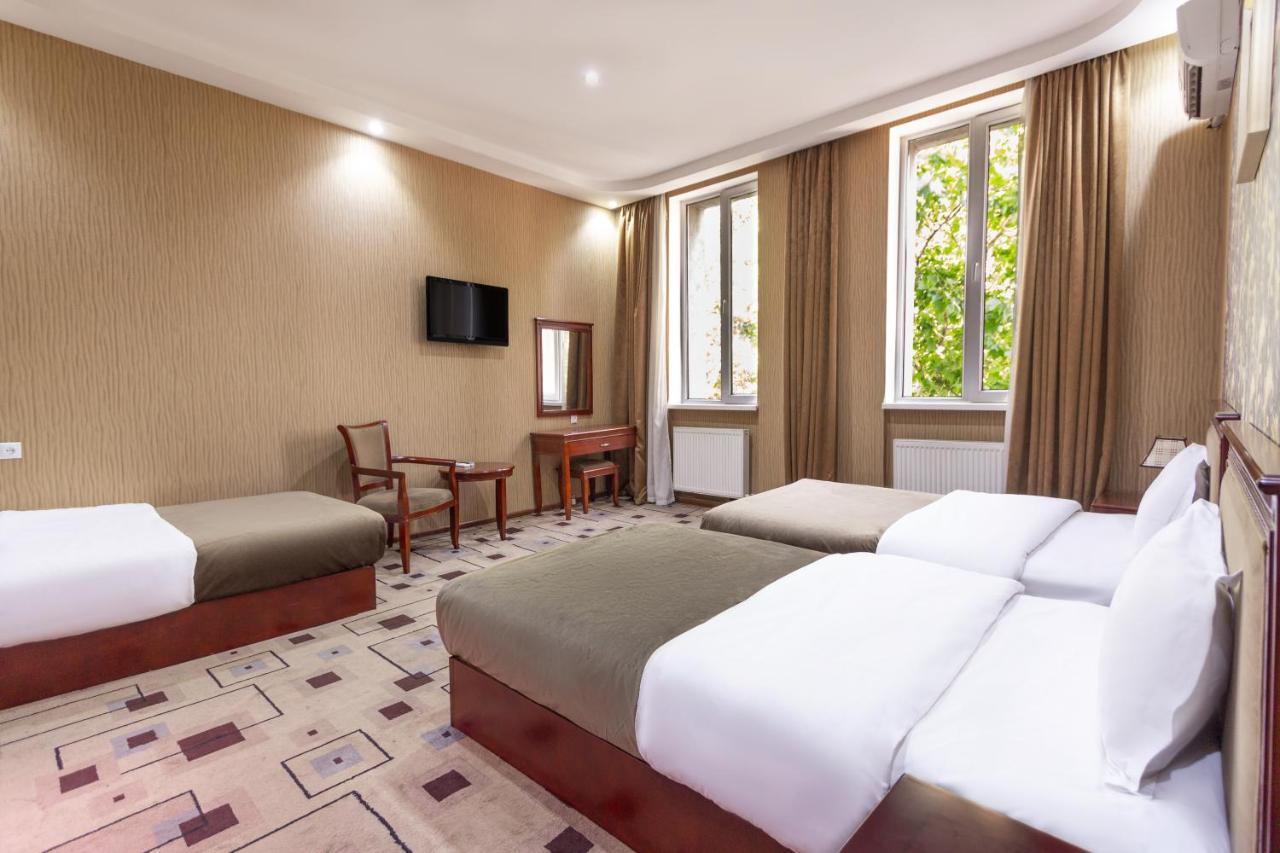 Margo Palace Hotel Tbilisi Ngoại thất bức ảnh