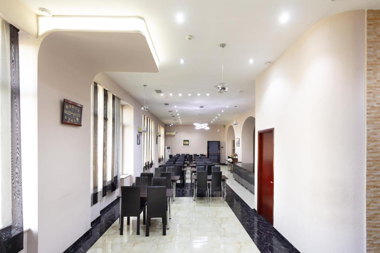 Margo Palace Hotel Tbilisi Ngoại thất bức ảnh