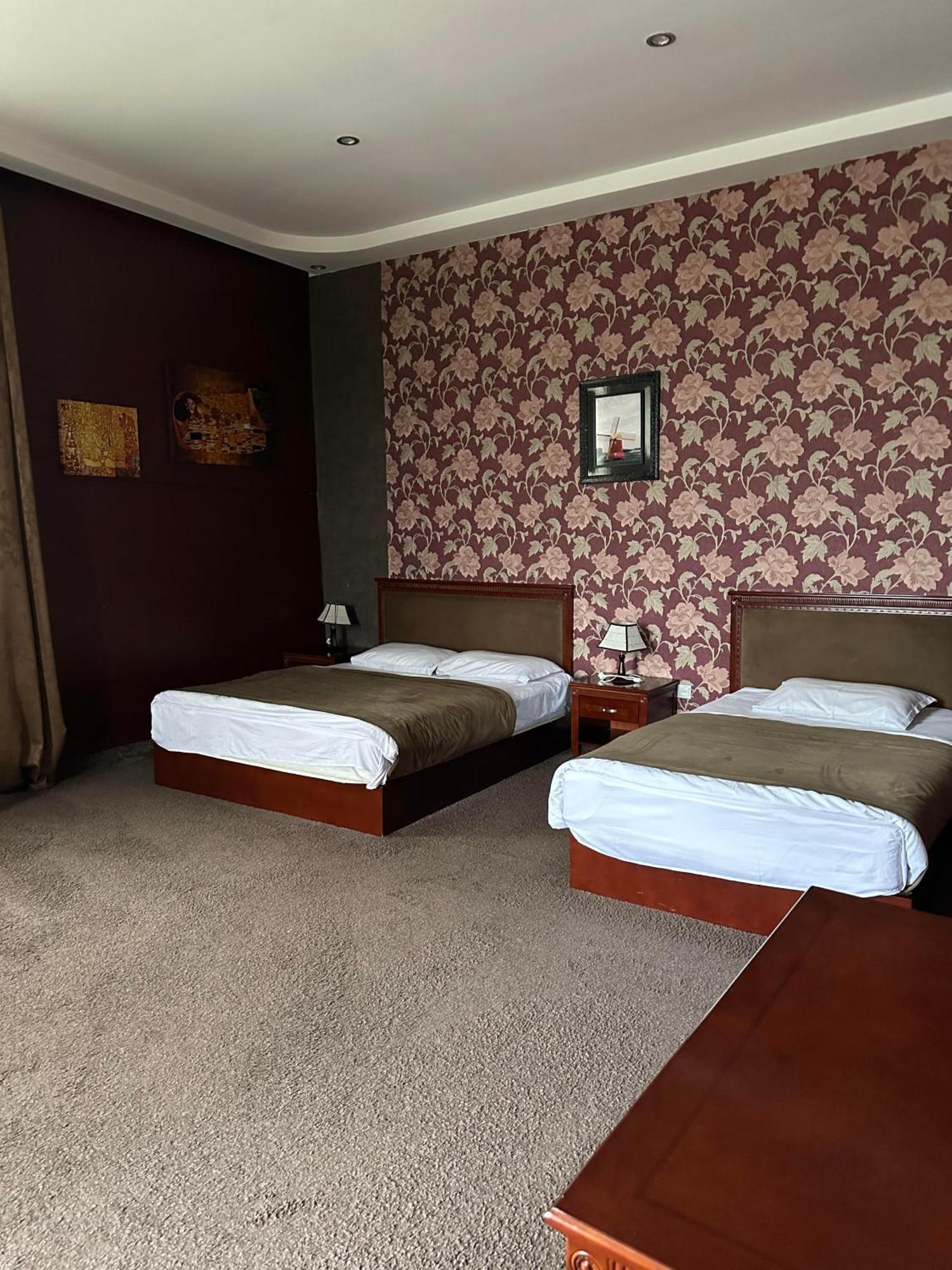 Margo Palace Hotel Tbilisi Ngoại thất bức ảnh