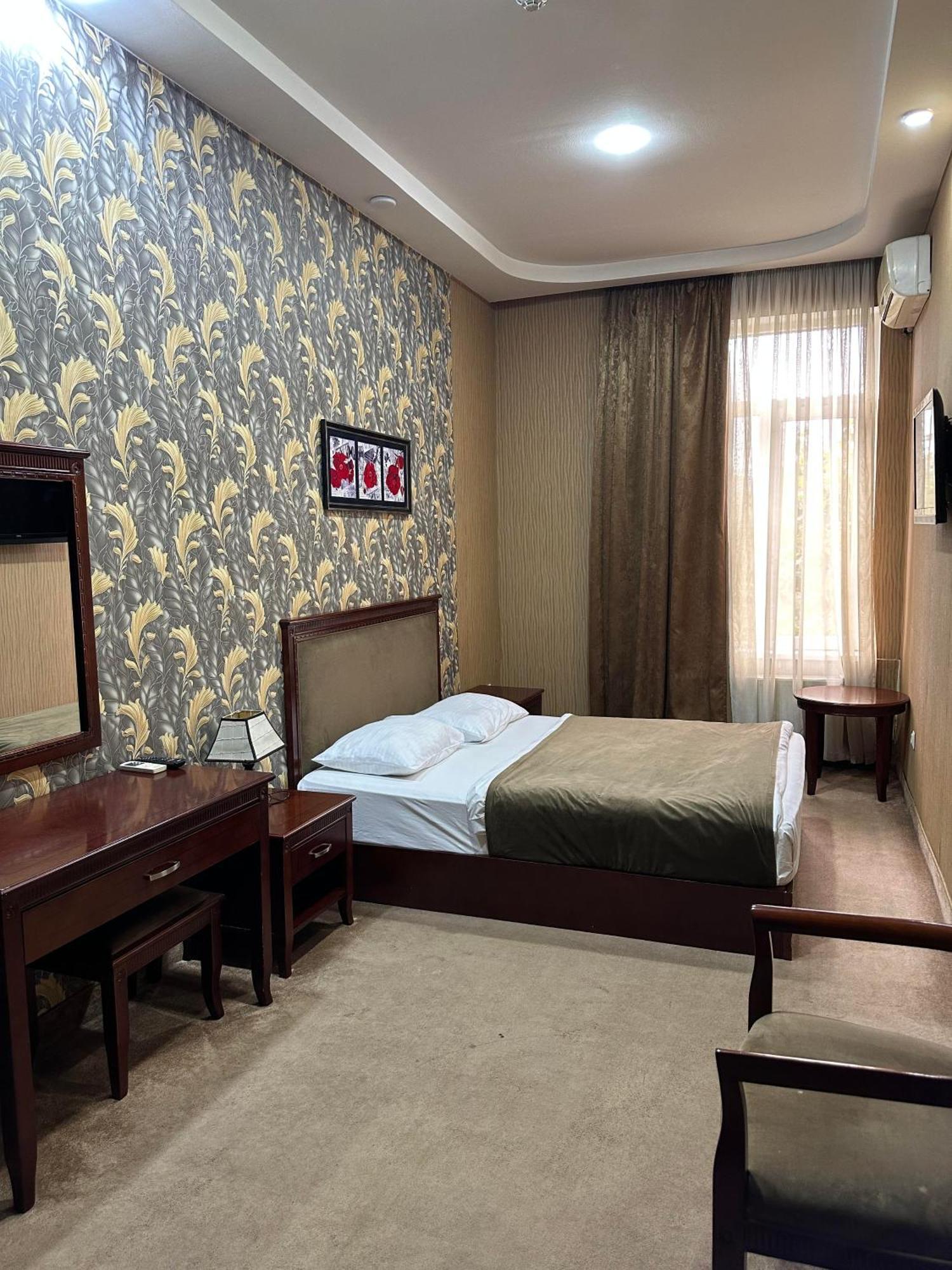 Margo Palace Hotel Tbilisi Ngoại thất bức ảnh